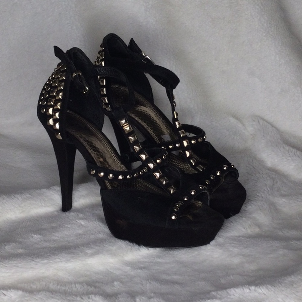 Gianni Bini Black Metal Studded Heels size 6.5